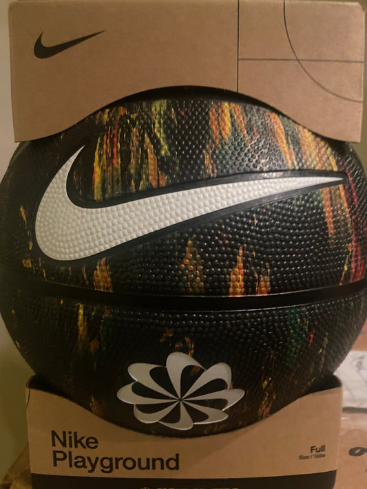 Nike Everyday Playground Basketball 8P Size 7